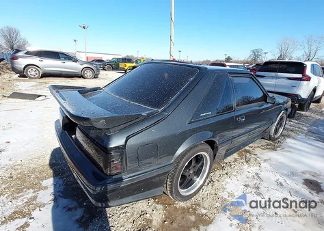 1990 Ford Mustang Gt/Cobra Gt z USA, uszkodzony, nr VIN 1FACP42E2LF112055